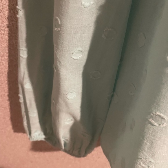 Torrid Green Pleated V-Neck‎ Tunic - Picture 4 of 7